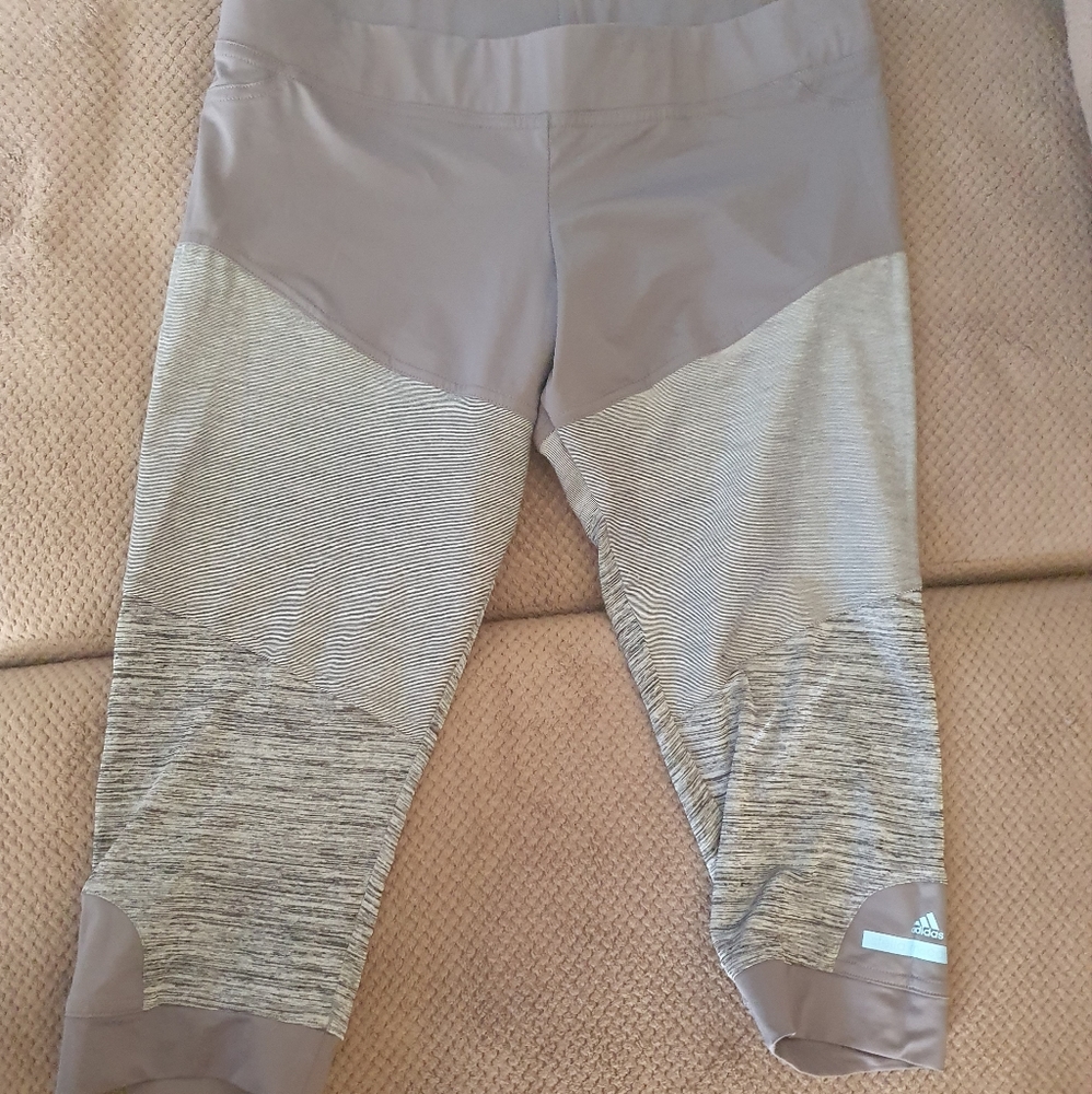 Adidas by stella mccartney,  leggins capri, M, never worned